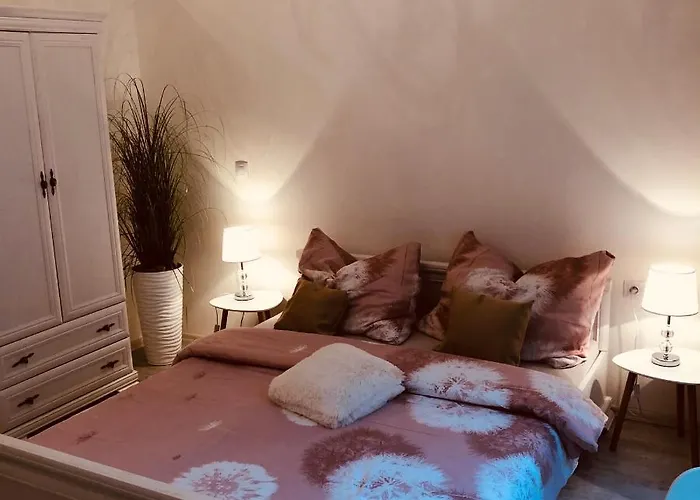 Tomas Apartments Gold